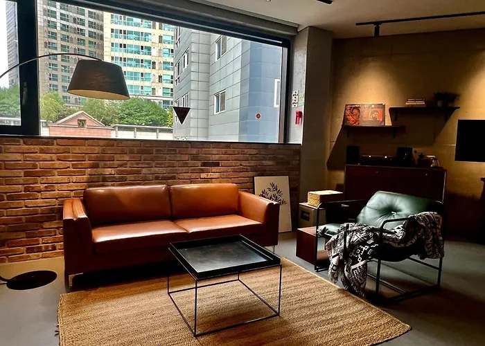 Boutique Frge 60sqm, 4pax, Ddp, Local Markets * Séoul