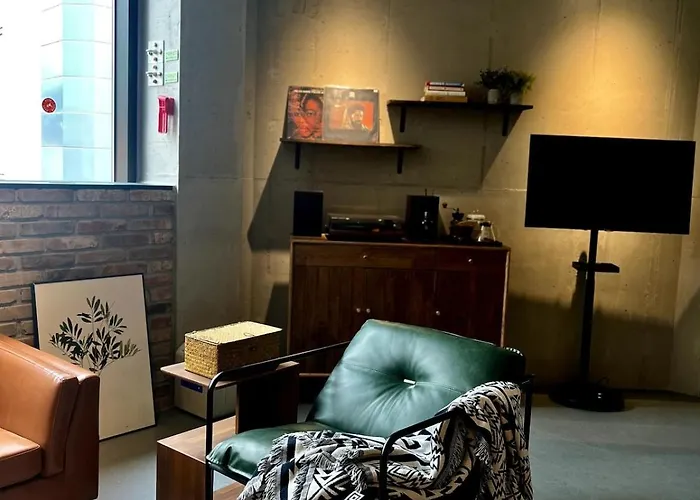 Boutique Frge 60sqm, 4pax, Ddp, Local Markets * Séoul