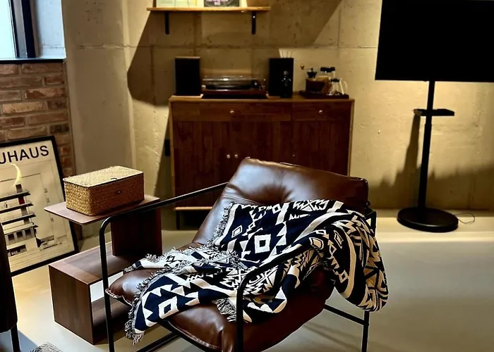 Boutique Frge 60sqm, 4pax, Ddp, Local Markets Séoul