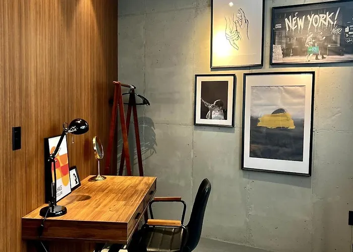 Boutique Frge 60sqm, 4pax, Ddp, Local Markets *