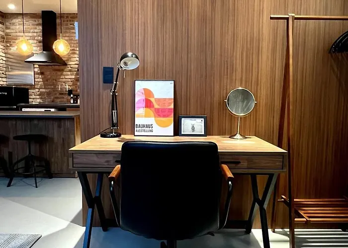 Boutique Frge 60sqm, 4pax, Ddp, Local Markets *